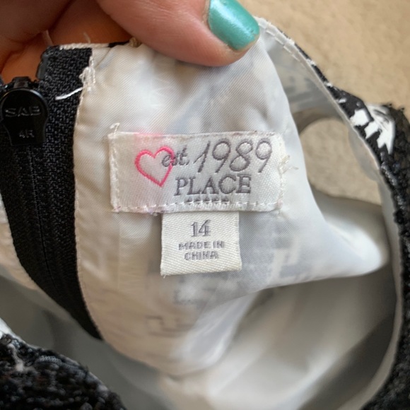 Dress - Picture 8 of 8